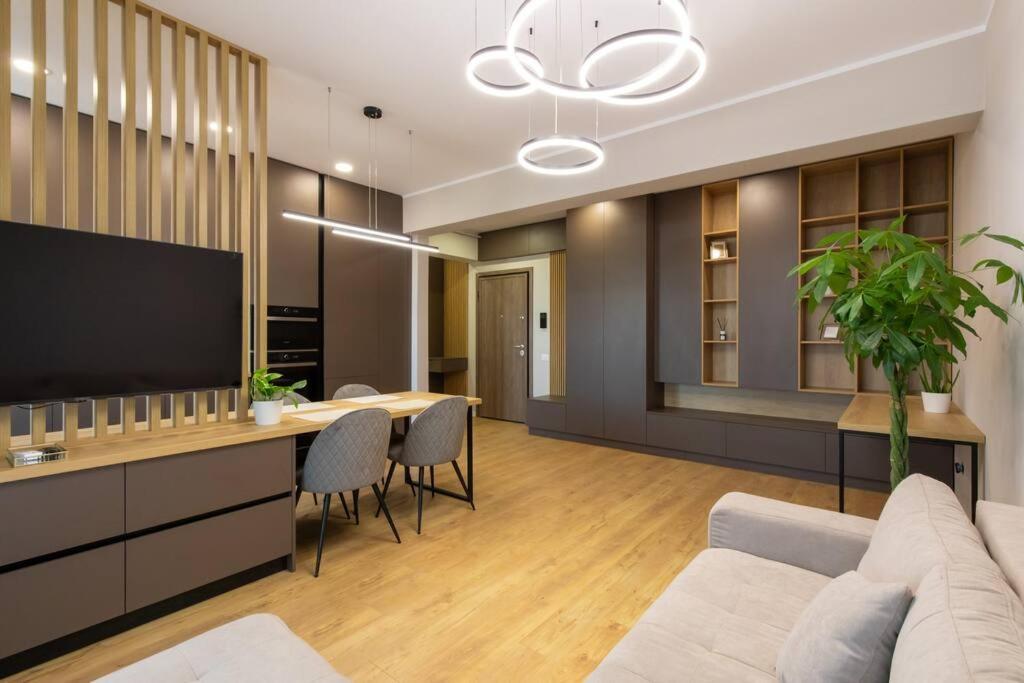 Elegant 2 Bedroom Retreat Boekarest Buitenkant foto