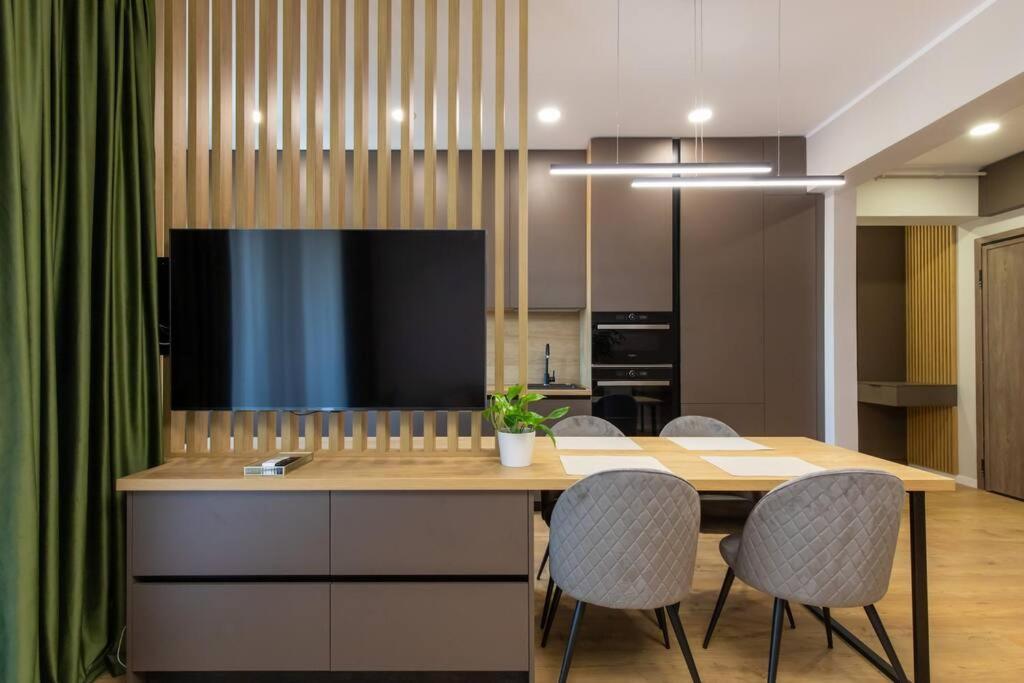 Elegant 2 Bedroom Retreat Boekarest Buitenkant foto